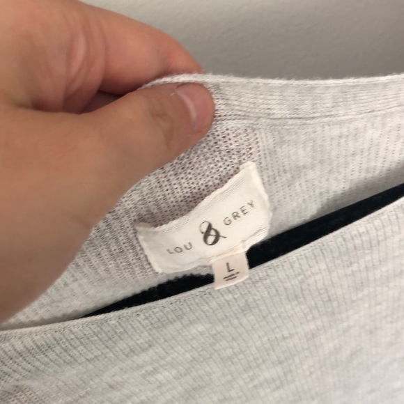 Lou & Grey slouchy soft grey sweater sz L - Picture 2 of 3